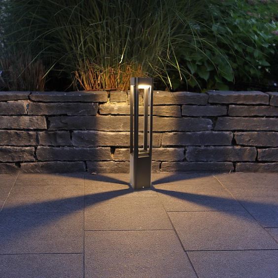 LED outdoor bollard light KLÜTZ, 7W, 360°, 3000K, 110x110x600mm, IP65, black