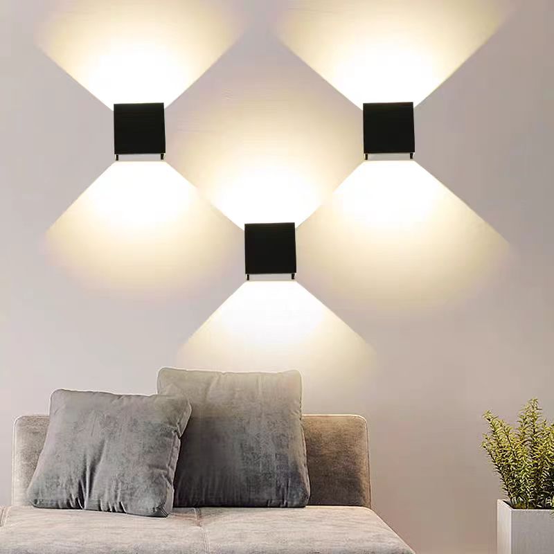 LED outdoor wall light ULT, 7W, 180°, 3000K, IP65, black