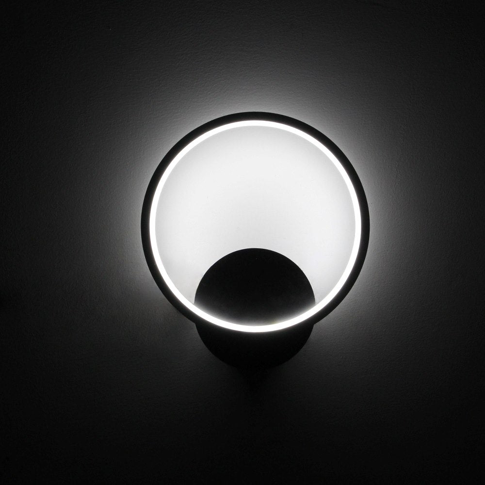 LED outdoor wall light ULT, 10W, 180°, 3000K, IP44, black