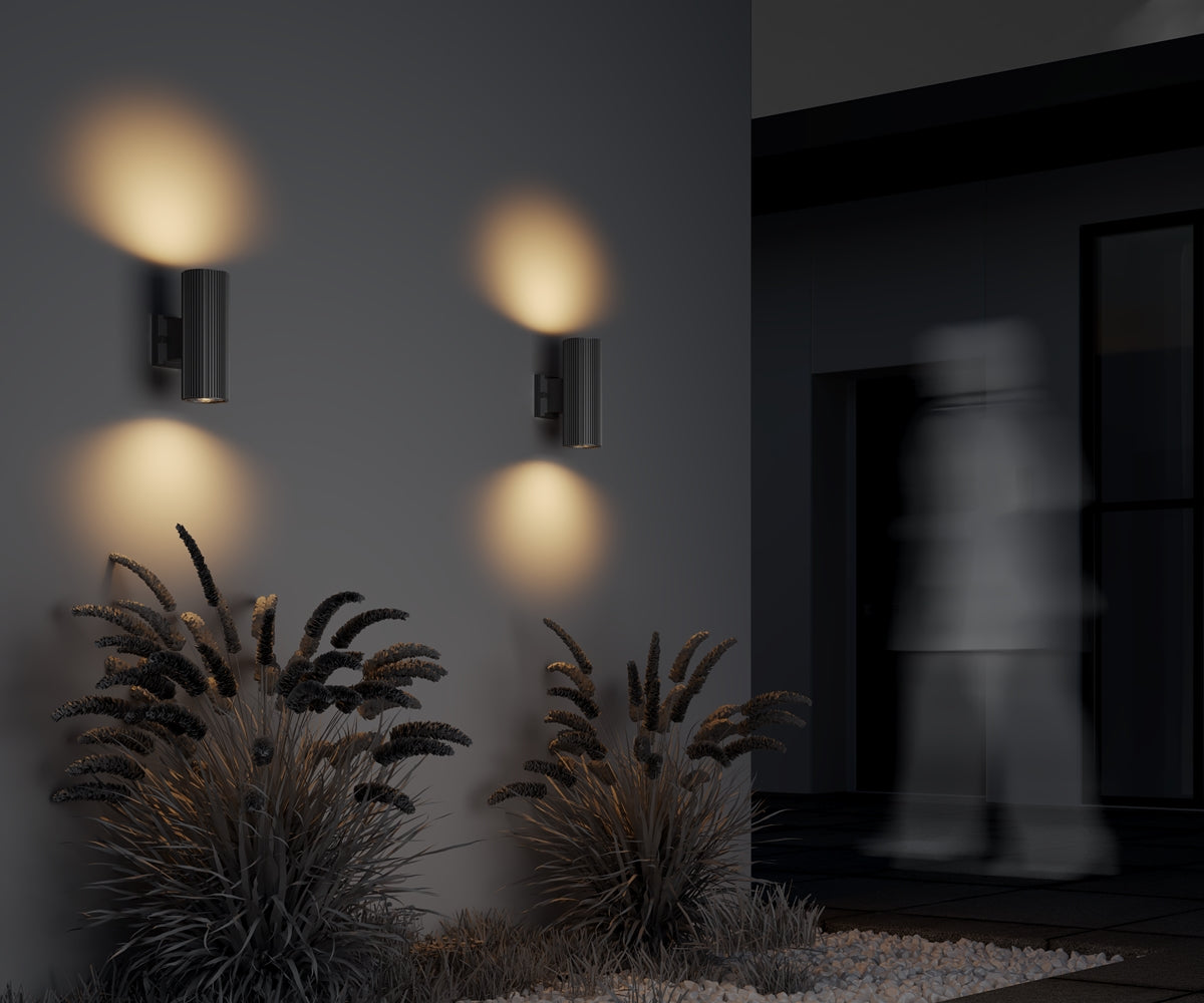 Outdoor wall light ULT E27x2, IP54, Ø95x260mm, black