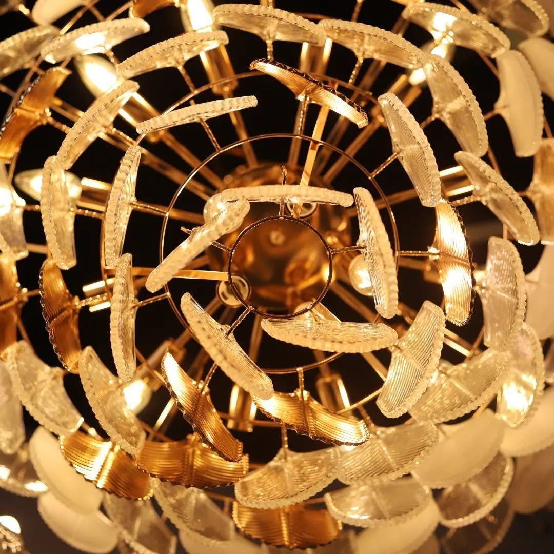 Chandelier 12 bulbs, gold